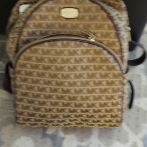 Meet your Posher, Tonya